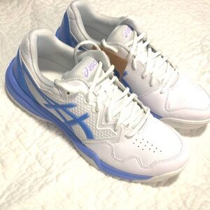 NWT Asics women Gel Dedicate 7 tennis shoes size 10